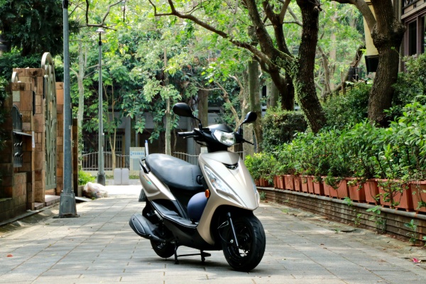 性能、操控更強的代步選擇！KYMCO 大地名流 125 試駕