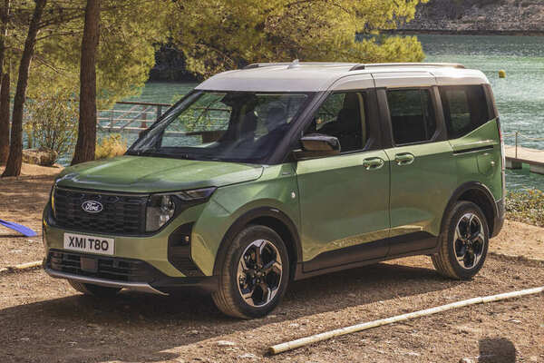 Ford「旅行家」輕型 MPV 改款登場！比休旅車更能載 還有純電動力可選
