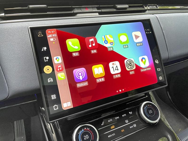 跟上科技趨勢，提供Apple CarPlay無線連結功能。