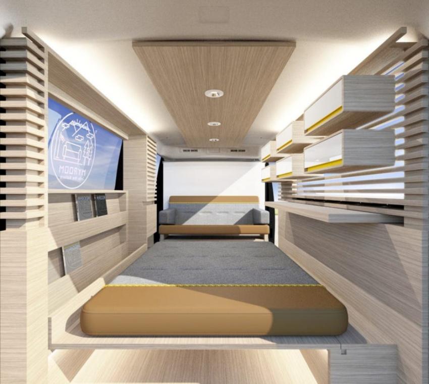 概念車的車室空間充滿日式風格，並以大量木質進行裝潢。