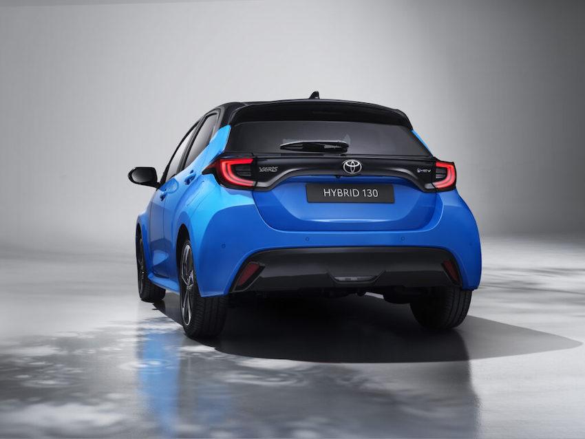 Premiere Edition 版本有黑車頂與黑立柱。