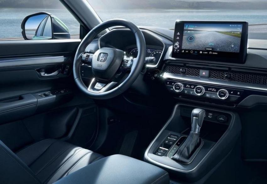內裝與 CR-V 相同，都是採新世代家族化鋪陳。