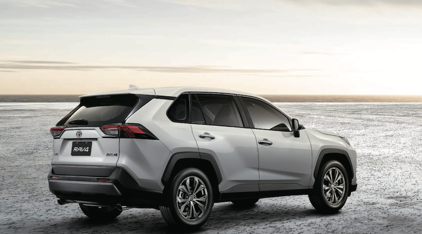 Toyota RAV4 在 6 月總算恢復到神車樣，拿下進口休旅冠軍。