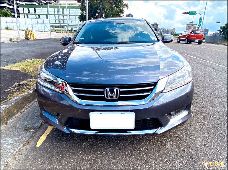 鍍鉻多半用於營造車輛美觀與高級感。（記者陳英傑攝）