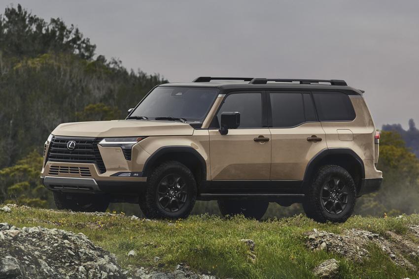 圖為新一代 Lexus GX。