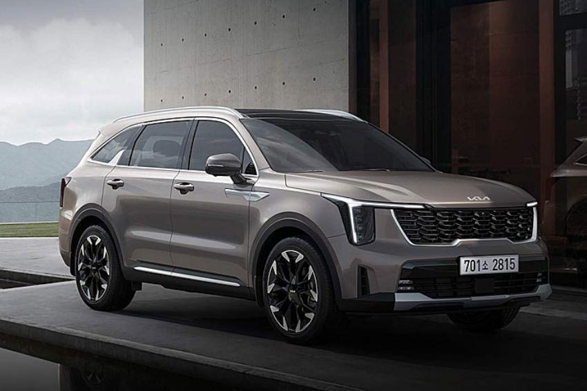 外觀導入 EV9 的新世代家族語彙，呈現更動感面貌。