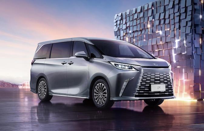 Lexus LM 在中國僅有 350h 一種動力選擇。