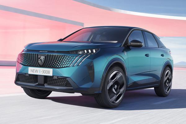 新一代 Peugeot 3008 風格乍變!轉型斜背跑旅提前帥氣現身 新一代 Peugeot 3008 風格乍變!轉型斜背跑旅提前帥氣現身