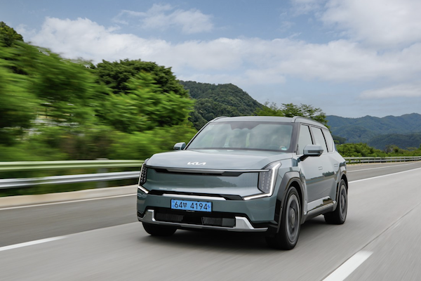 續航 480 公里！Kia EV9 三排電動休旅美國 180 萬元有找