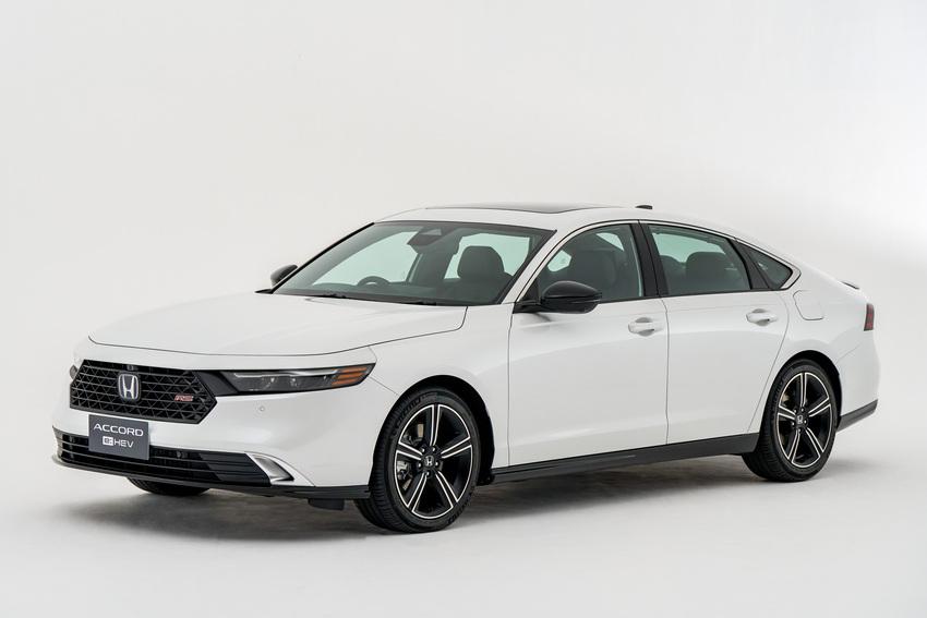 泰國 Honda 宣布將在 10 月 17 日發表全新大改款 Accord。