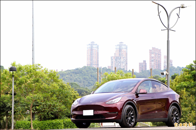 Tesla Model Y持續熱賣，特斯拉全車系今年1至9月已交車9,854輛。（記者陳英傑攝）