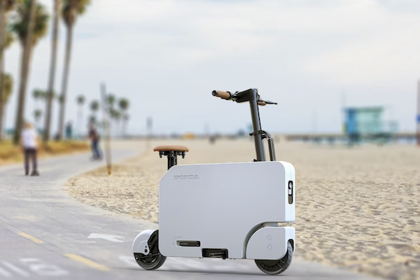 比 iPhone 15 便宜的 Honda 電動二輪車開賣！外媒試駕心得出爐