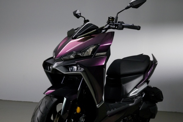 【2024米蘭車展】SYM 新一代 DRGBT 正式亮相！外型超殺、東方龍仿生元素再提升