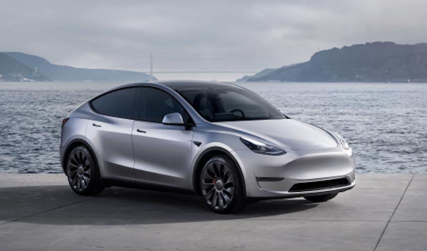 Model Y 去年底在台灣發表，連續七個月蟬聯台灣電動車銷售冠軍。