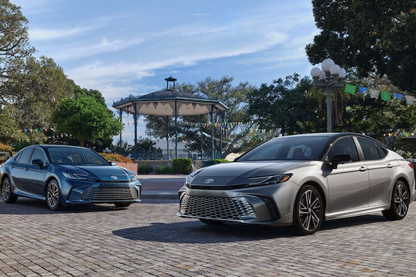 設計風格更趨近「皇冠」Crown！Toyota Camry 大改款搭最新油電動力登場