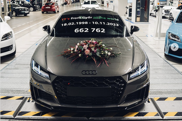廖老大「打龜號」的原型車！銷售 25 年 Audi TT 跑車正式停產