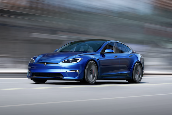 22 款電動車比實測續航力：賓士多跑了 115 公里  特斯拉縮水 62 公里