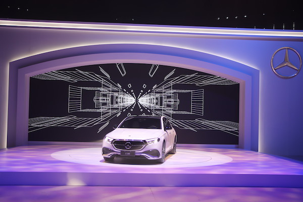 具備 AI 功能   史上科技力最強賓士 E-Class 發表！旅行車同步推出