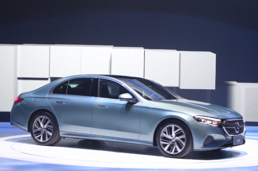 AI科技力加持　賓士E-Class大改款發表！搭載新智慧MBUX系統　E 200旅行車同步推出