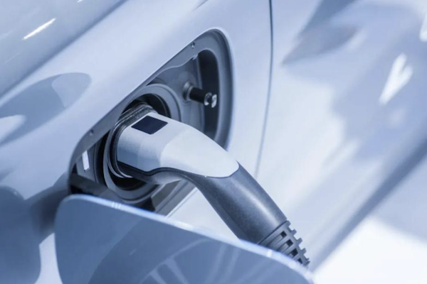 電動車遇寒冬續航力大縮水 充電站猛漲價！中國車主哀嚎遍野