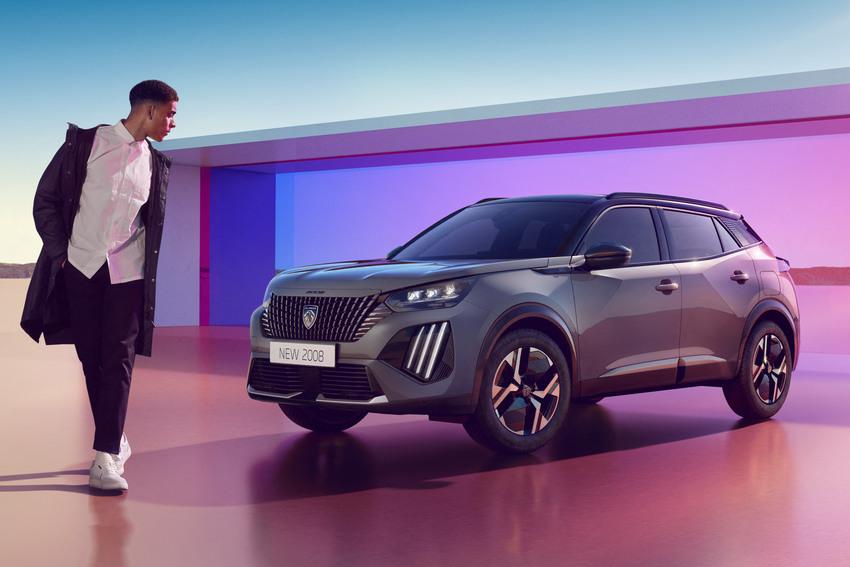 小改款 Peugeot 2008 換上嶄新的家族化面容，展現動感姿態，建議售價 124.9 萬元起。