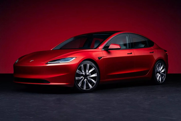 特斯拉新款 Model 3 性能版大幅升級！動力數據提前曝光 輸出更強更帶勁