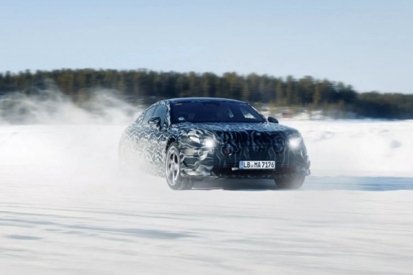 AMG 宣布高性能電動車開發中、馬力直逼 1,000 匹！對手直指 Porsche Taycan