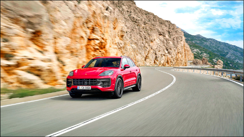 全新Cayenne GTS Coupe車型導入專屬運動化外觀，具有極高辨別度。