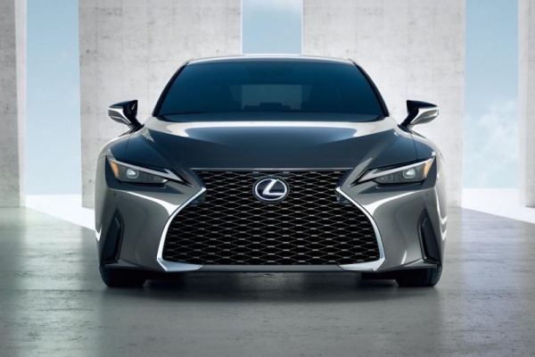 彙整近 3 萬名車主回饋！可靠性最高 10 大車廠 Lexus 差點滿分