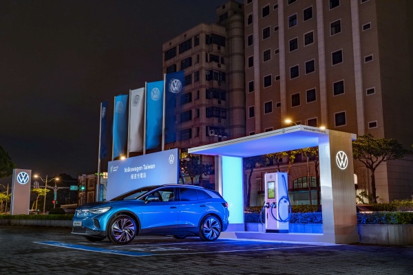 為 ID.4、ID.5 第二季上市做準備！台灣福斯首座極速充電站啟用
