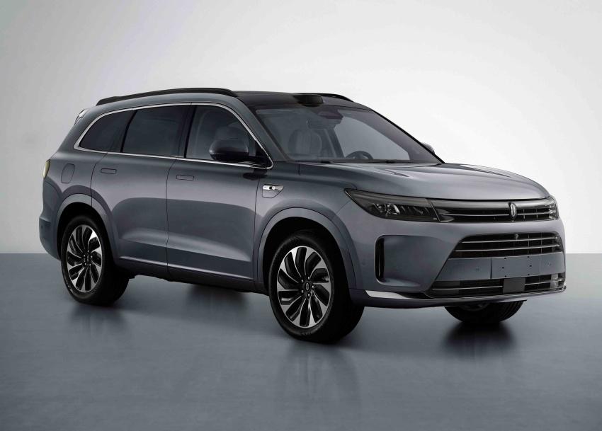 華為電動車問世以來每每宣傳遙遙領先，實際上路卻問題不斷。