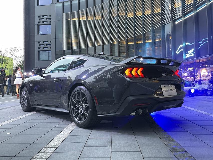新一代 Mustang GT 去年驚喜現身，擁有更具侵略感的性能扮相。