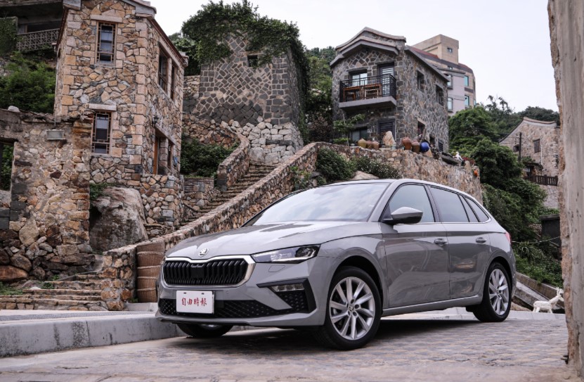 〈試駕報導〉科技升級有感  超大空間不輸SUV  小改款Skoda Scala 創造掀背新價值