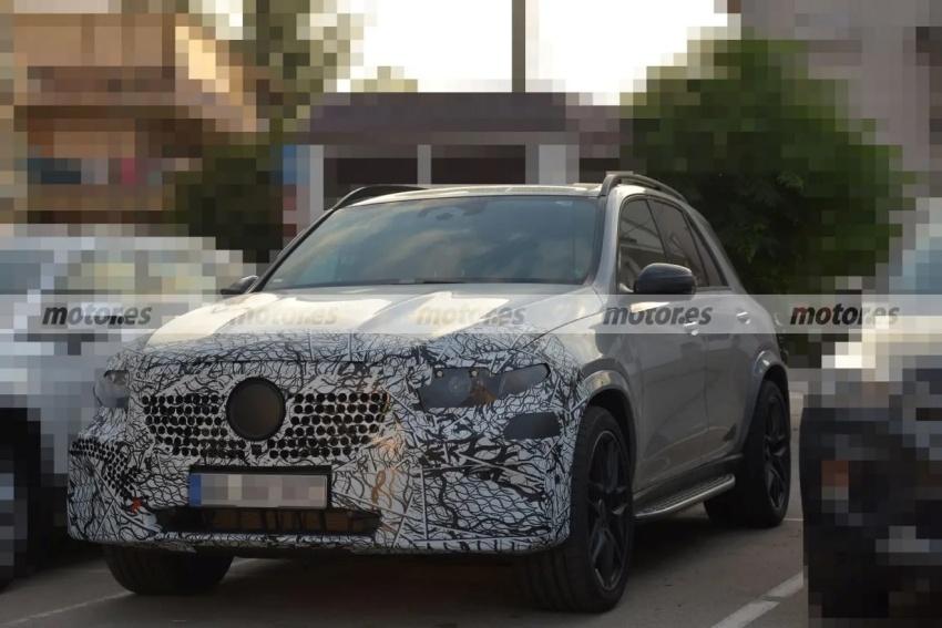 二度改款 Mercedes-Benz GLE 外型上將針對車頭進行調整。