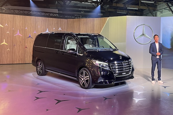 Lexus LM 最強勁對手來襲！賓士 V-Class 首見三芒星立標打造氣派豪華商旅