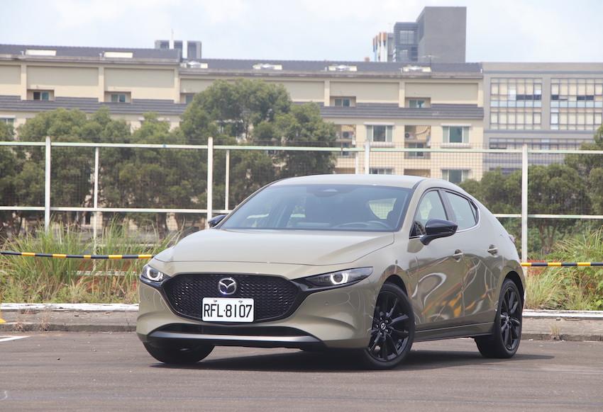 Mazda 20S Retro Sports Edition