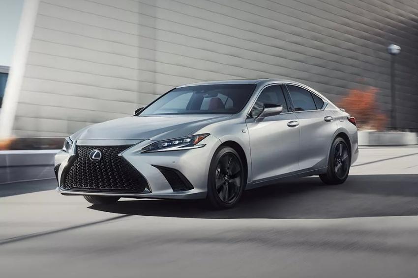 Lexus ES 準備推出大改款，屆時有望成為首款搭載新世代設計語彙的新車。