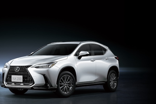 iRent 首度引進豪華休旅  Lexus NX 200 租車最低 280 元起