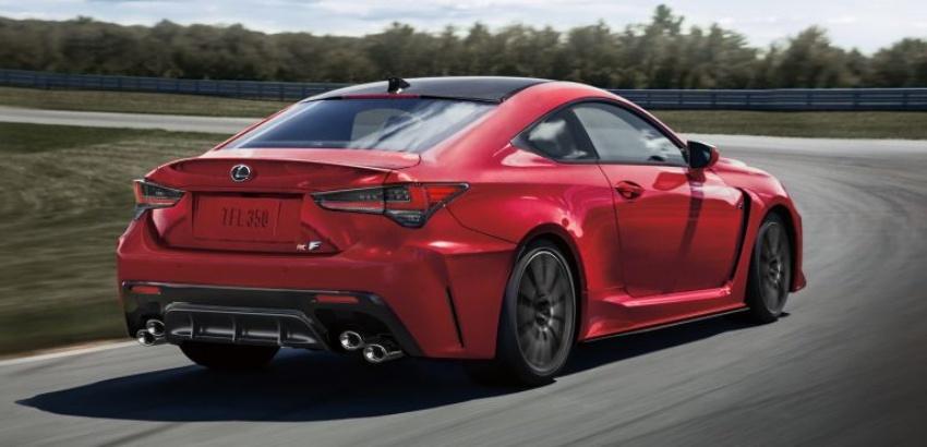 Lexus RC F 採 5.0 升 V8 引擎，是品牌性能代表車款之一。