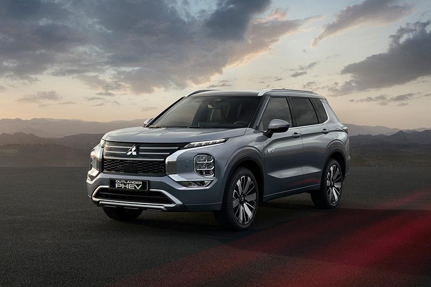 Mitsubishi 預告小改款 Outlander PHEV 即將在北美發表。