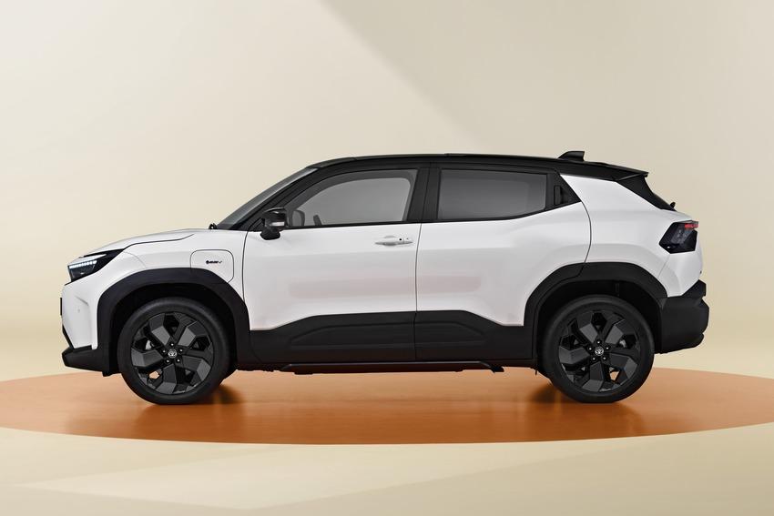 外觀與 e Vitara 大致相同，最大差異之處在於車頭造型。