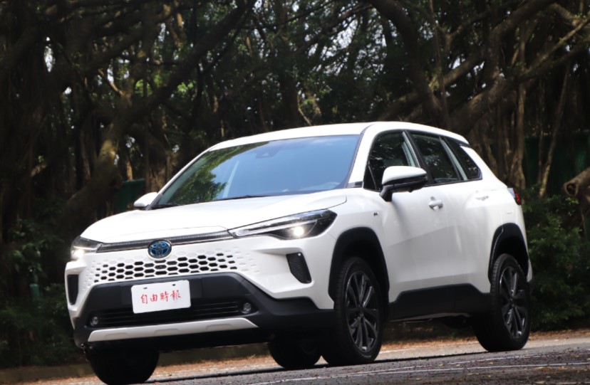 〈試駕報導〉Toyota Corolla Cross油電旗艦戰力提升 配備優化更便利