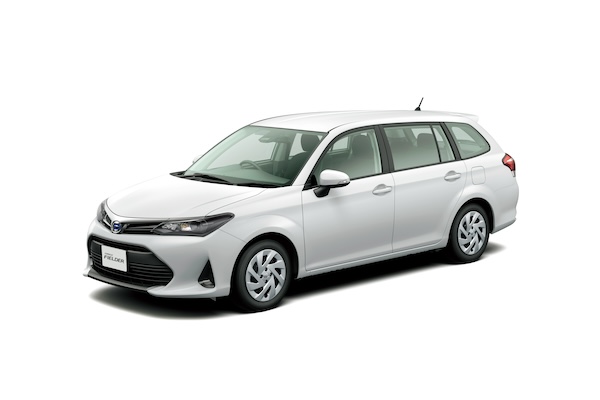 40 萬元有找 Toyota 旅行車傳停產消息！油電動力每公升跑近 28 公里
