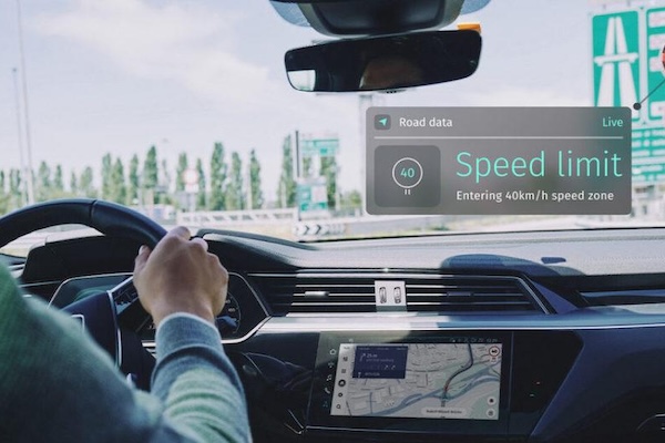 國外研究：近半數車主未照速限開車   坦承超速 24 公里以上