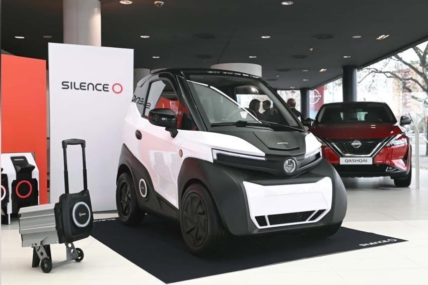跨界四輪市場的電動車品牌 Silence 宣布與歐洲 Nissan 合作，將透過其經銷通路販售可換電池的 S04 微型電動車，率先在法國與義大利上市。