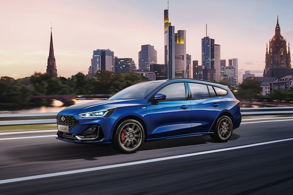 買國產旅行車的好時刻！Ford Focus Wagon 免費升級 360 環景