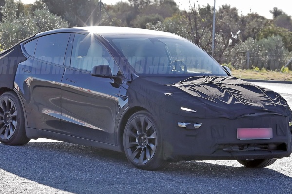 特斯拉 Model Y 改款測試車再現預計今年登場！內外觀調整 性能有望升級