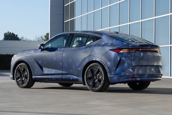 本田家族全新豪華 SUV 首度現身！斜背跑旅造型超搶眼 發表時間同步揭曉