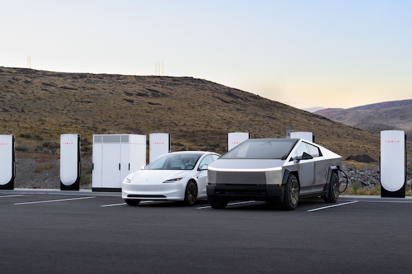 特斯拉 V4 超級充電樁台灣啟用倒數計時！傳首座站點在這