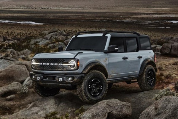Ford 轉型目標成為越野界保時捷！招牌跑車野馬也能征服各種地形